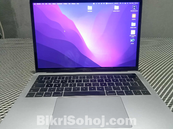 MacBook pro 2016 model